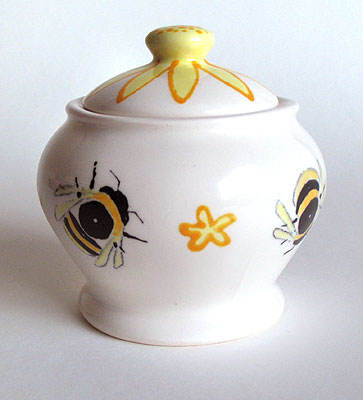 Bumblebee Pot